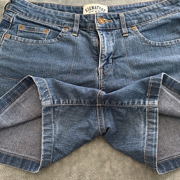 Levi’s Jean Shorts - perfect condition - Picture 6 of 6